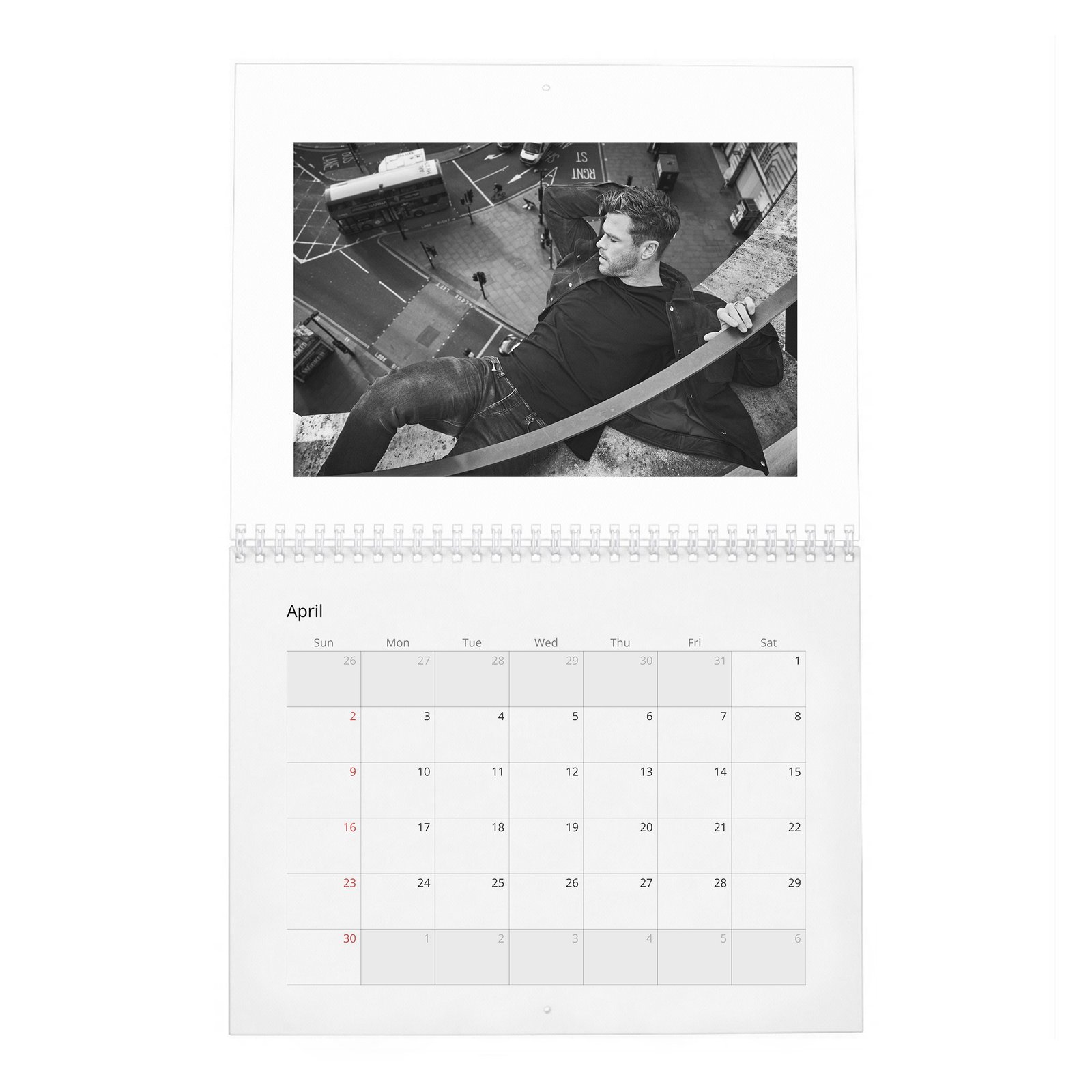 Chris Hemsworth - Strength And Soul 2027 Wall Calendar