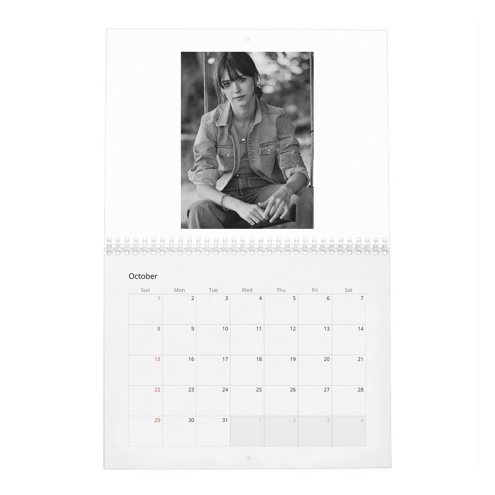 Daisy Edgar-Jones - Modern Love 2027 Wall Calendar