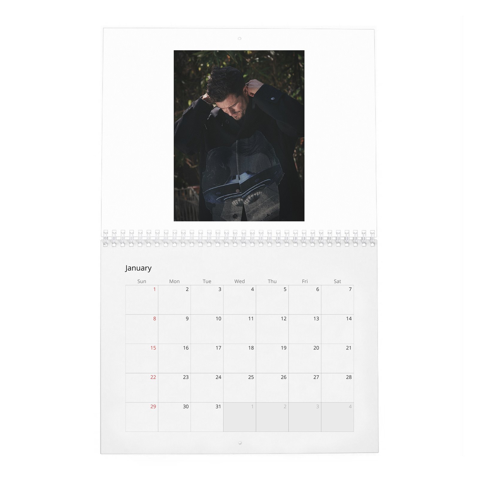 01 Orlando Bloom - Flaunt 2027 Wall Calendar