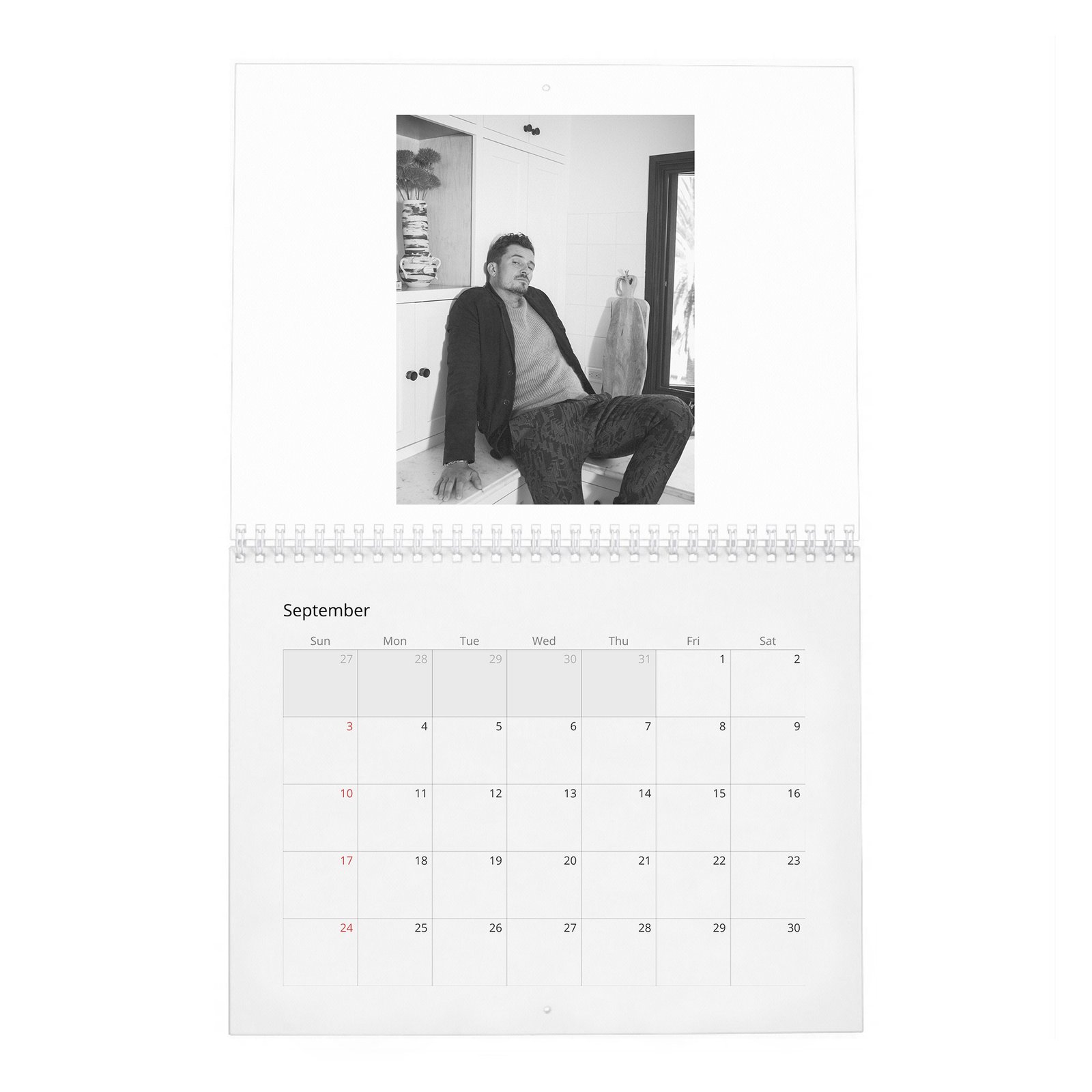 09 Orlando Bloom - Flaunt 2027 Wall Calendar