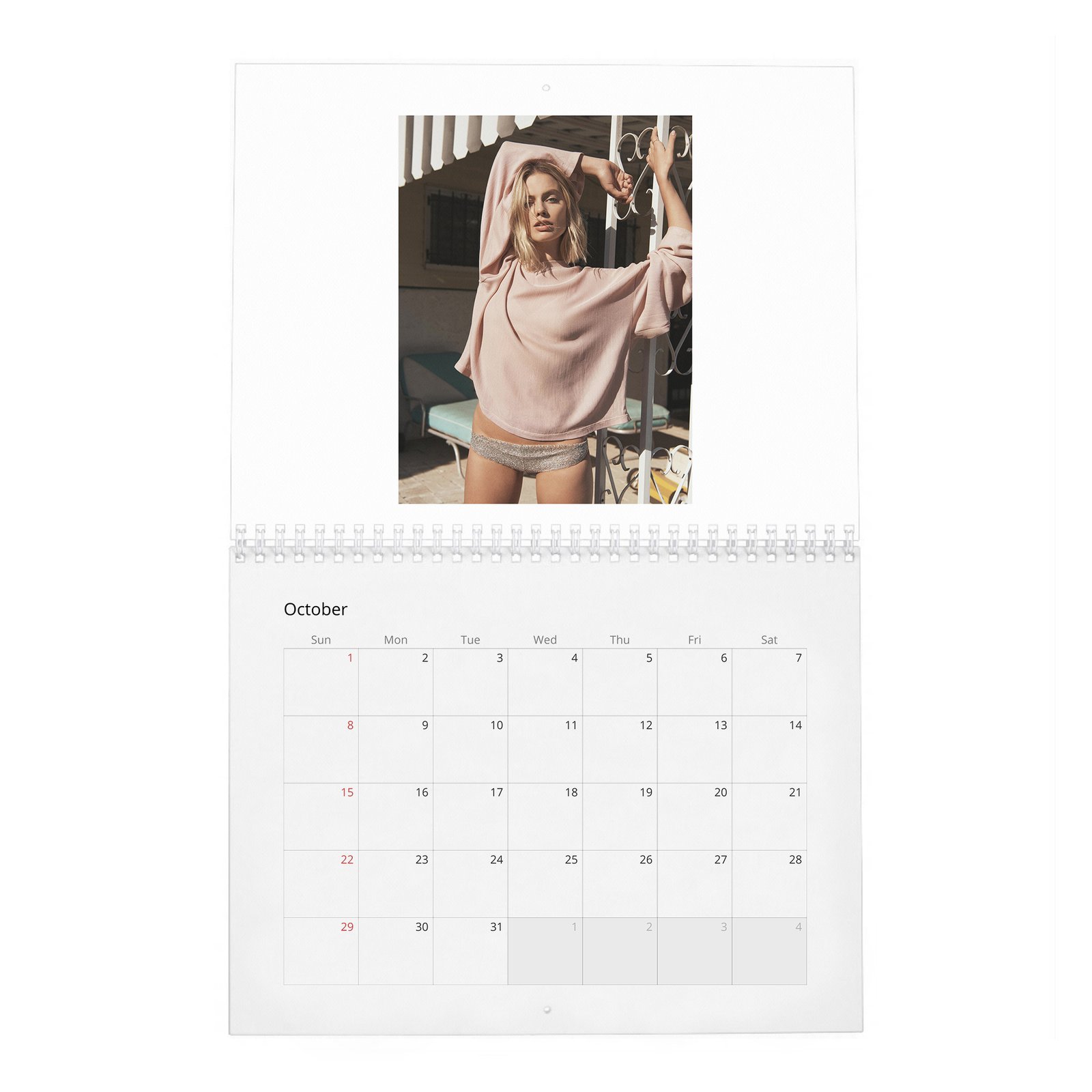 10 Margot Robbie - Australian Supernova 2027 Wall Calendar